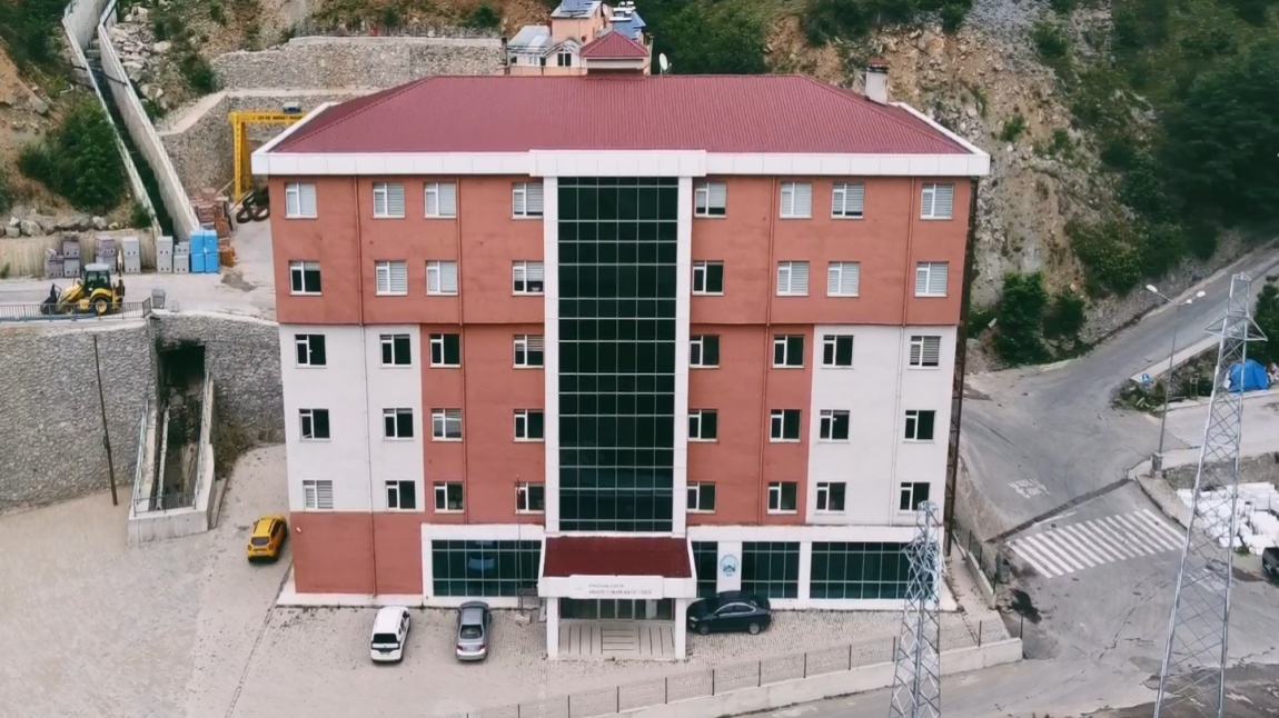 Kürtün Anadolu İmam Hatip Lisesi Fotoğrafı